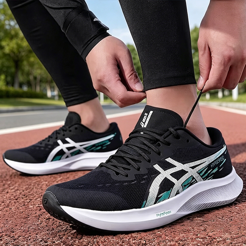 アシックス メンズ ミッドトップ ランニング シューズ、軽量 - Running Gear Asics のレビューと価格