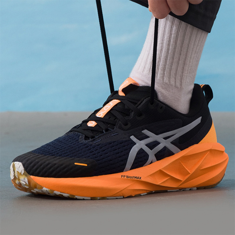 アシックス メンズ ランニングシューズ NOVABLAST5 - Running Gear Asics のレビューと価格
